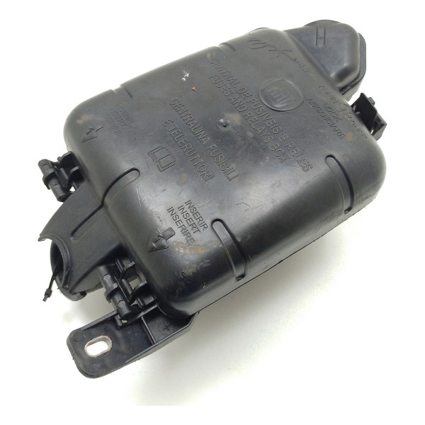 Caixa De Fusiveis Do Motor Fiat Fiorino 1.4 2020