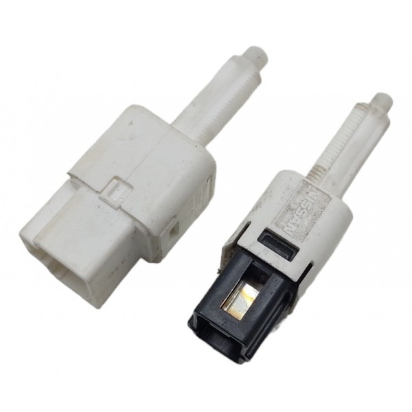 Par Sensor Interruptor Do Pedal Nissan Altima 2014 Usado